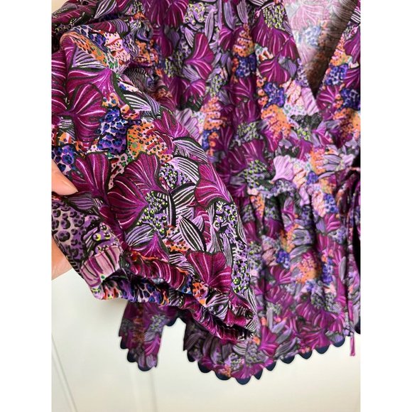 Floral V-Neck Puff Sleeve Blouse - Picture 6 of 11